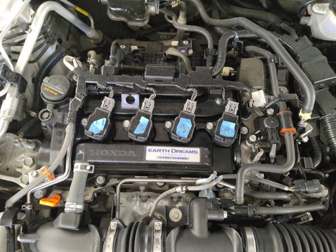 Used 2018 Honda Accord Sport image 30
