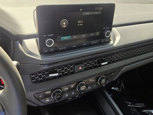 Certified 2025 Honda Accord SE image 21