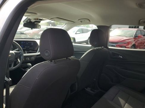 Certified 2024 Chevrolet Trax LS w/ LS Convenience Package FWD image 9