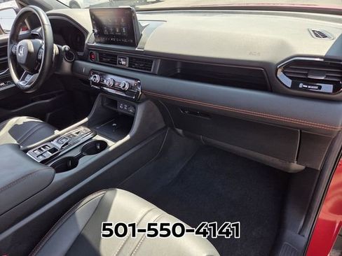 Used 2025 Honda Pilot TrailSport image 20
