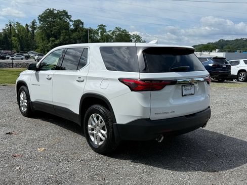 Certified 2022 Chevrolet Traverse LS w/ LPO, Floor Liner Package AWD/4WD image 4