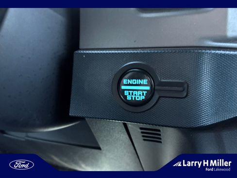 Used 2023 Ford Bronco Outer Banks w/ Sasquatch Package AWD/4WD image 29