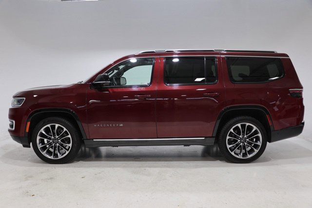 Used 2024 Jeep Wagoneer Series III w/ Premium Group I AWD/4WD image 4