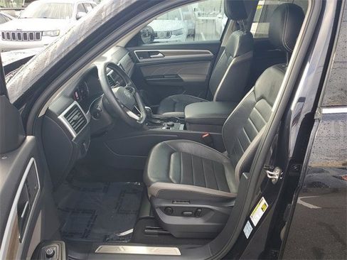 Certified 2021 Volkswagen Atlas SEL Premium image 20