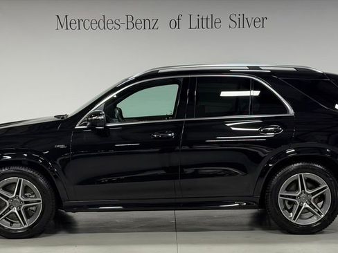 Used 2025 Mercedes-Benz GLE 53 AMG 4MATIC image 2