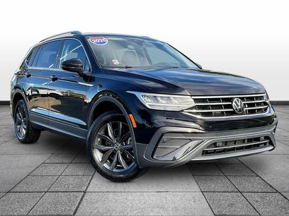 Used 2024 Volkswagen Tiguan SE