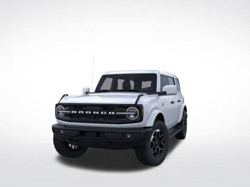 New 2026 Ford Bronco Outer Banks AWD/4WD image 1
