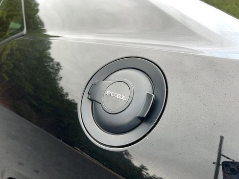 Used 2021 Dodge Challenger R/T w/ Plus Package image 11