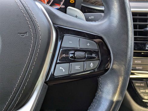 Used 2021 BMW 530i w/ M Sport Package image 26