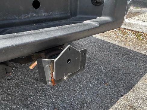 Used 2010 Ford F150 Lariat image 9