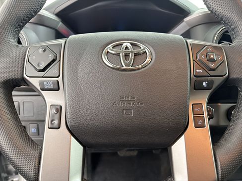 Used 2022 Toyota Tacoma SR5 w/ Technology Package AWD/4WD image 15