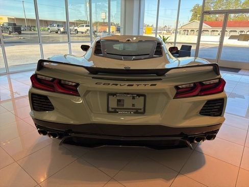 Used 2024 Chevrolet Corvette Stingray Coupe w/ Z51 Performance Package image 7