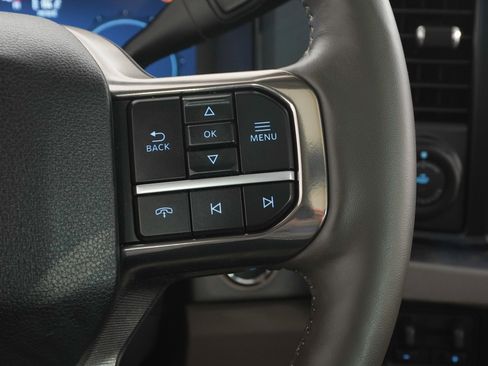 Used 2026 Ford F250 Platinum w/ Platinum Plus Package image 23