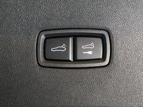 New 2026 Porsche Cayenne Turbo AWD/4WD image 43