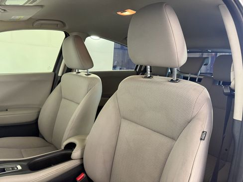 Used 2017 Honda HR-V LX image 22