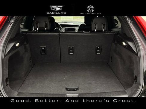 Used 2023 Cadillac XT4 Luxury w/ Cold Weather Package FWD image 28