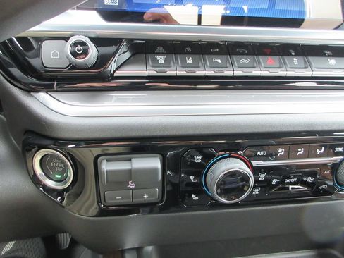 New 2026 Chevrolet Silverado 3500 High Country w/ High Country Premium Package image 38