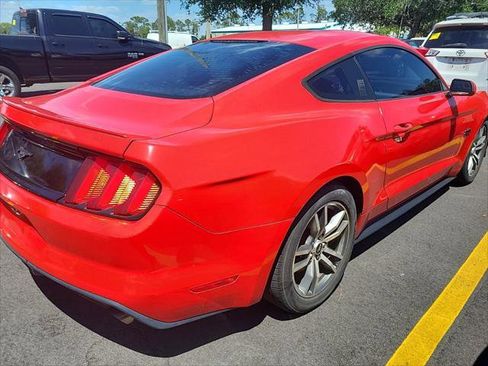 Used 2016 Ford Mustang Coupe image 6