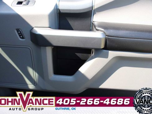 Used 2018 Ford F150 XLT w/ Equipment Group 302A Luxury AWD/4WD image 17