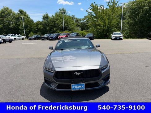 Used 2025 Ford Mustang Premium RWD image 8