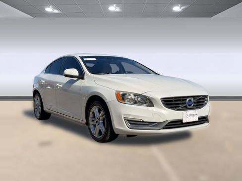 Used 2015 Volvo S60 T5 Premier image 5