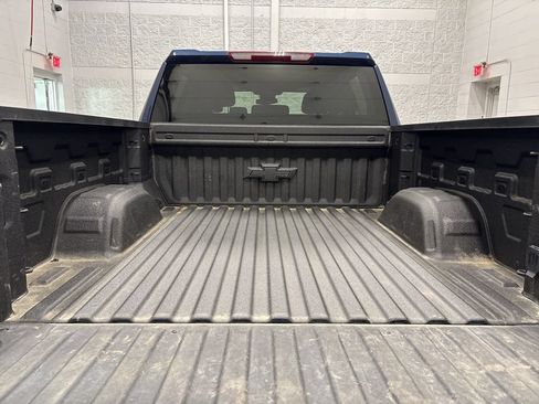 Used 2022 Chevrolet Silverado 1500 RST AWD/4WD image 6
