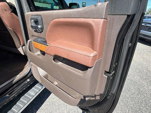 Used 2015 Chevrolet Silverado 1500 High Country w/ High Country Premium Package image 18