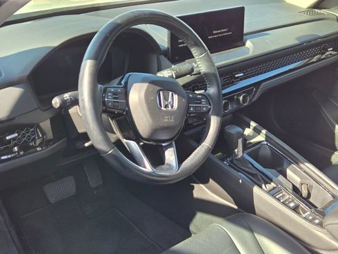 Used 2023 Honda Accord Touring image 21