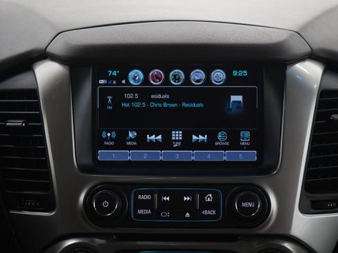 Used 2020 Chevrolet Tahoe LT AWD/4WD image 17