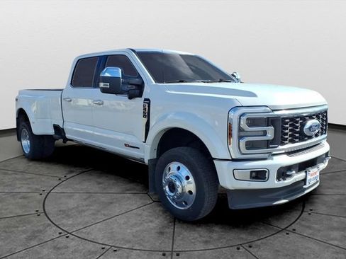 Used 2024 Ford F450 Limited w/ FX4 Off-Road Package AWD/4WD image 3