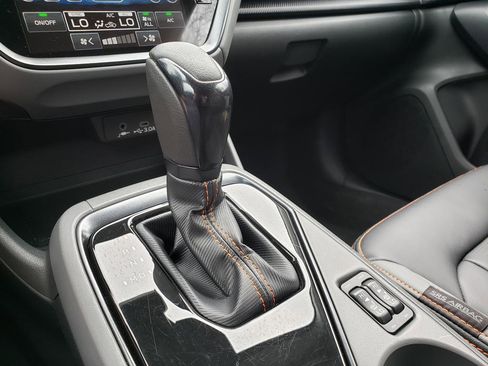 Used 2024 Subaru Crosstrek 2.5i Limited w/ Crosstrek Mirror Package image 24