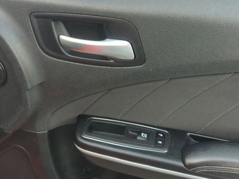 Used 2023 Dodge Charger SXT RWD image 28