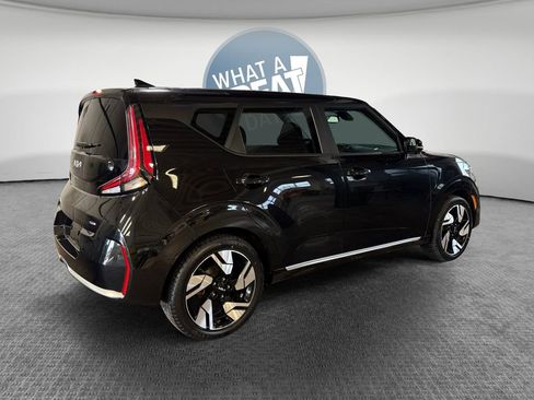 Certified 2023 Kia Soul GT-Line FWD image 3