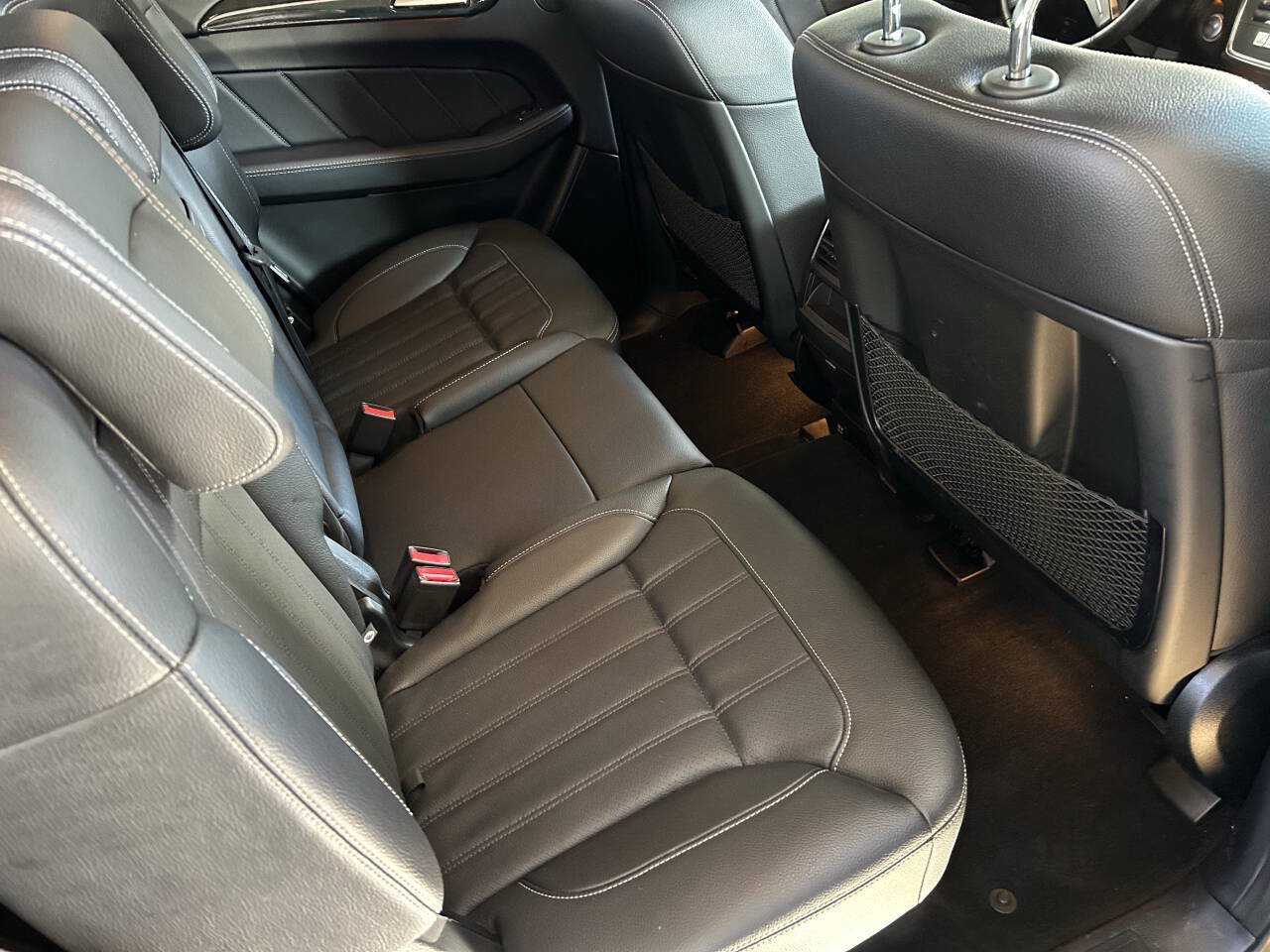 Used 2016 Mercedes-Benz GL 450 4MATIC image 32