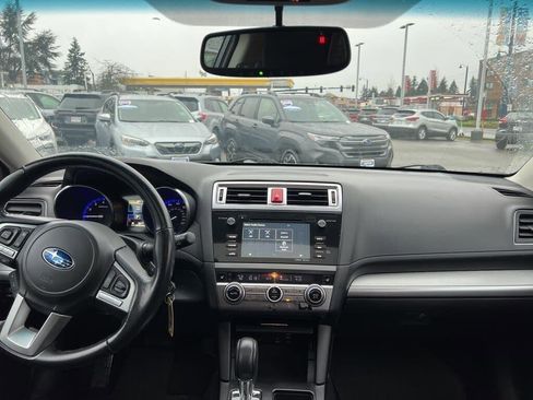 Used 2016 Subaru Outback 2.5i Premium image 5