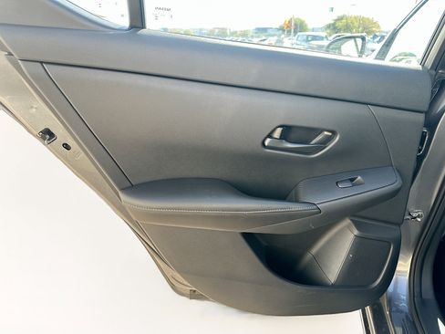 Used 2024 Nissan Sentra SV image 25