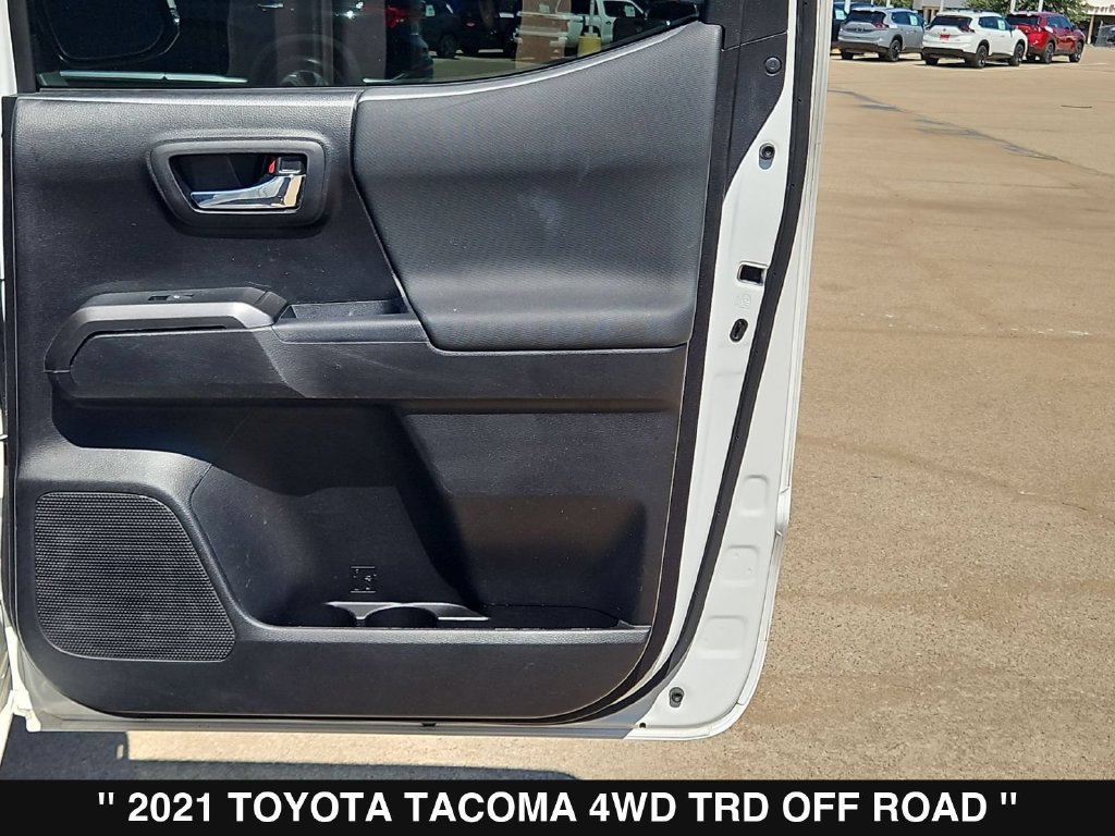 Used 2021 Toyota Tacoma TRD Off-Road w/ Technology Package AWD/4WD image 28