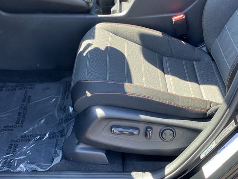 Used 2026 Honda CR-V Sport image 17