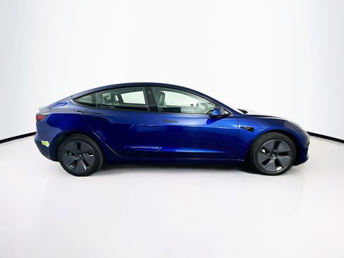 Used 2023 Tesla Model 3 Standard Range image 10