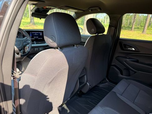New 2026 Chevrolet Trax RS w/ Driver Confidence Package FWD image 25