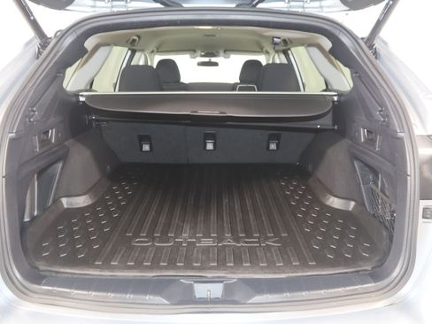 Used 2022 Subaru Outback Premium AWD/4WD image 41