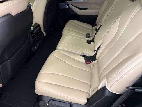 Used 2025 Acura MDX w/ Technology Package FWD image 18