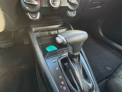 Used 2022 Kia Rio S image 14