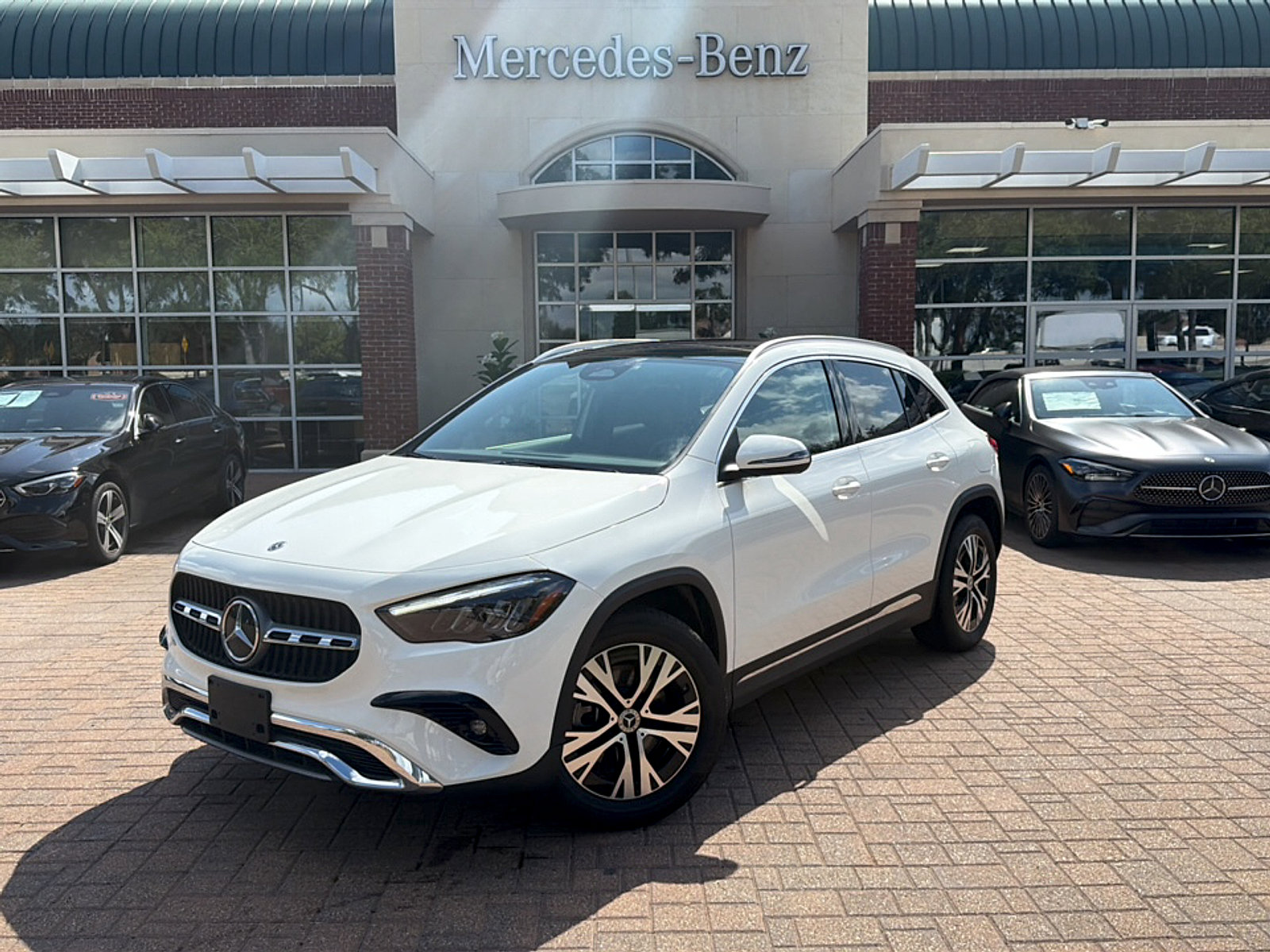 Used 2026 Mercedes-Benz GLA 250 image 1