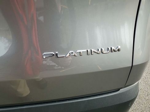 Used 2025 Toyota Grand Highlander MAX Platinum image 5