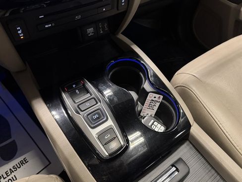 Used 2017 Honda Pilot Touring image 30