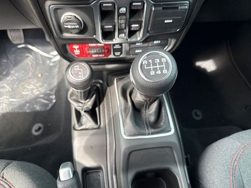 New 2026 Jeep Wrangler Unlimited Rubicon AWD/4WD image 14