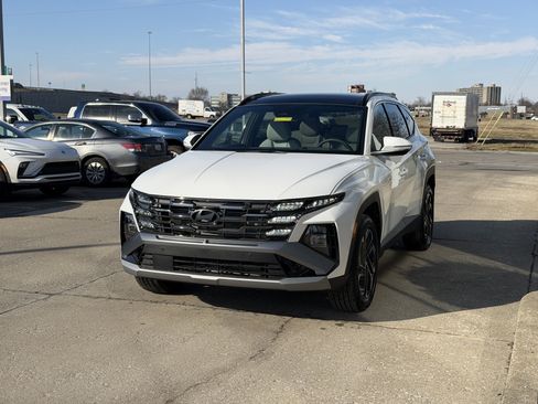 New 2026 Hyundai Tucson Limited image 17