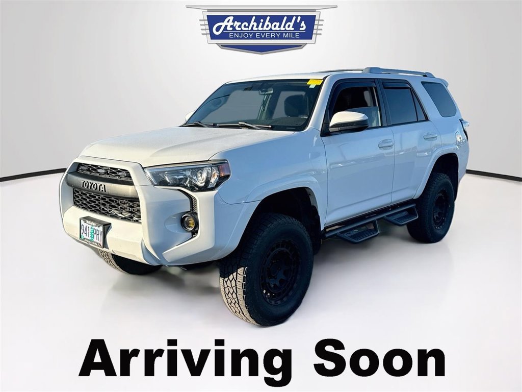 Used 2017 Toyota 4Runner SR5 AWD/4WD image 1
