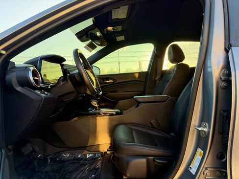 Used 2025 Chevrolet Trax RS w/ Driver Confidence Package image 14